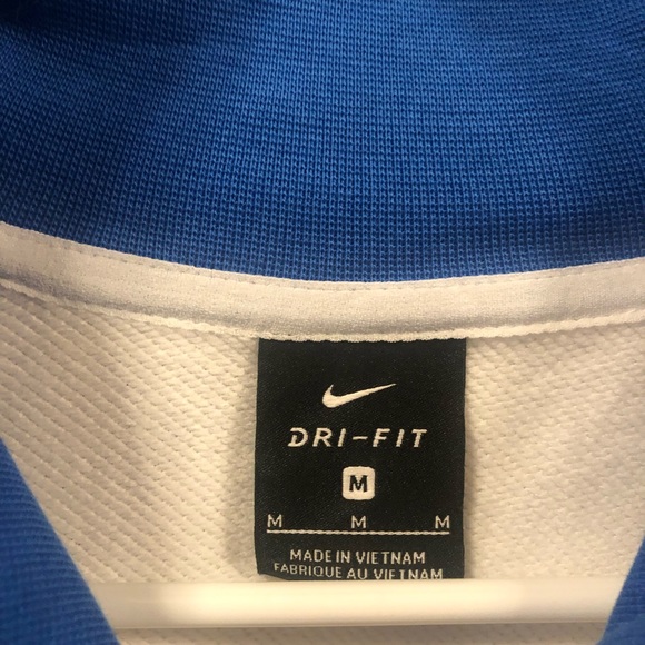 Women’s New Nike Sweatshirt Size M - Picture 2 of 3